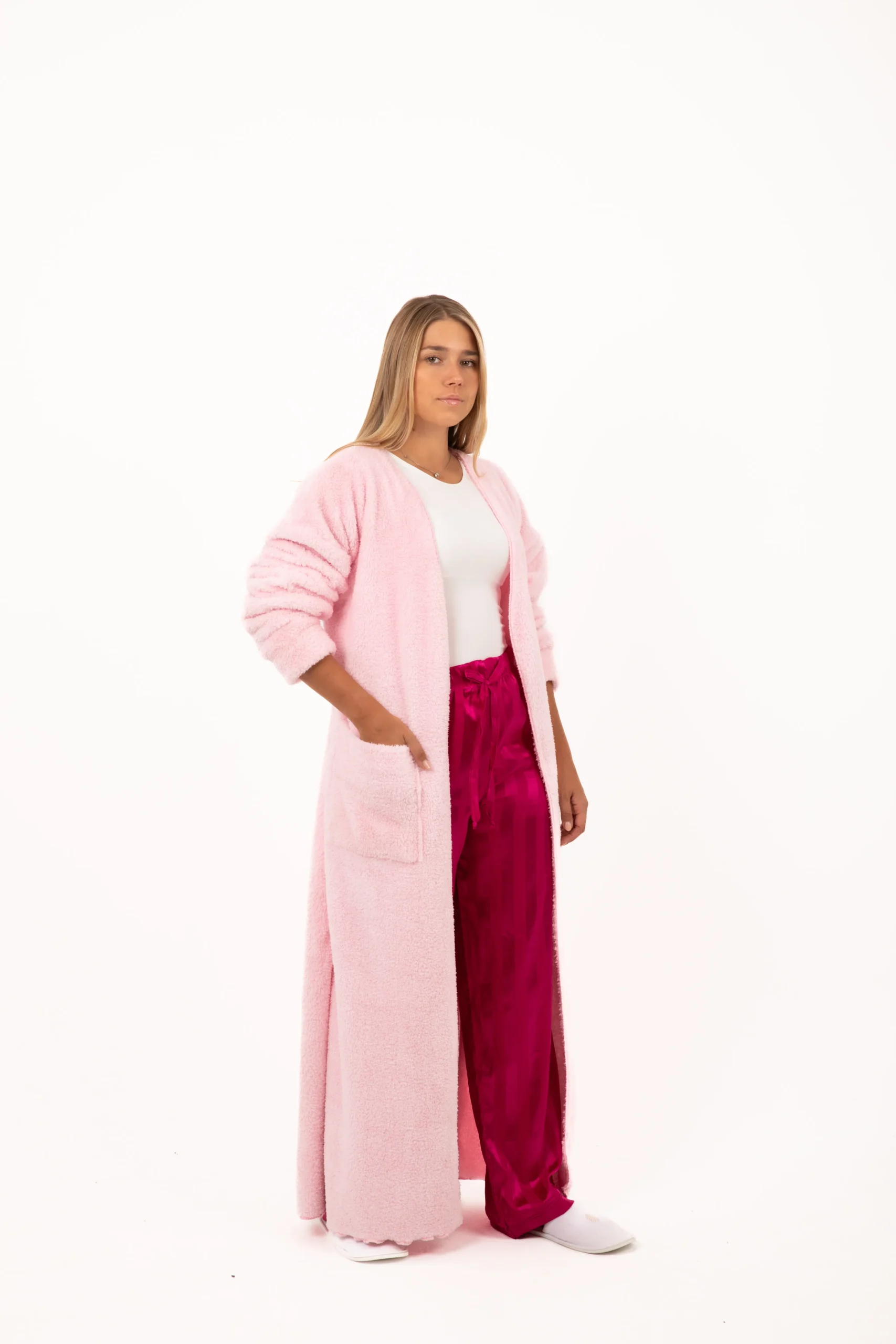 Roses Winter Robe - Image 2