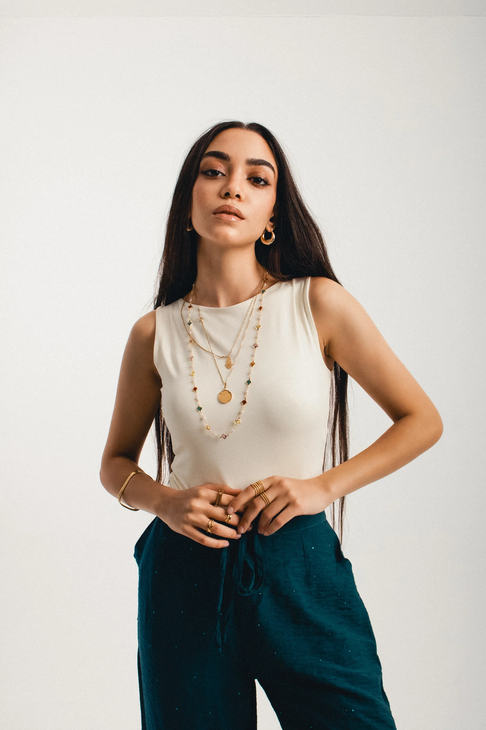 Double-Layered Tank Top (BLACK/WHITE) - Image 7