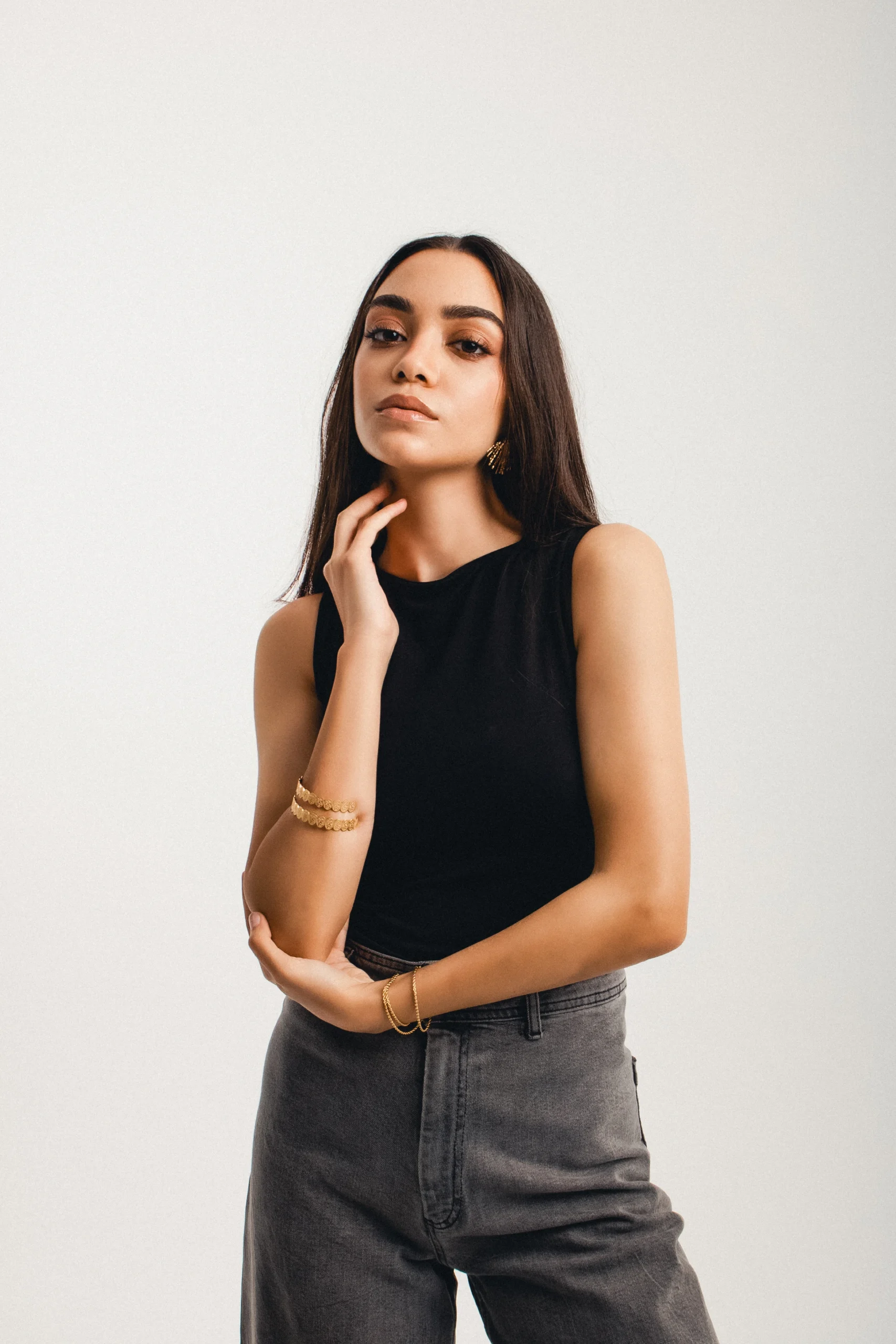 Double-Layered Tank Top (BLACK/WHITE) - Image 4