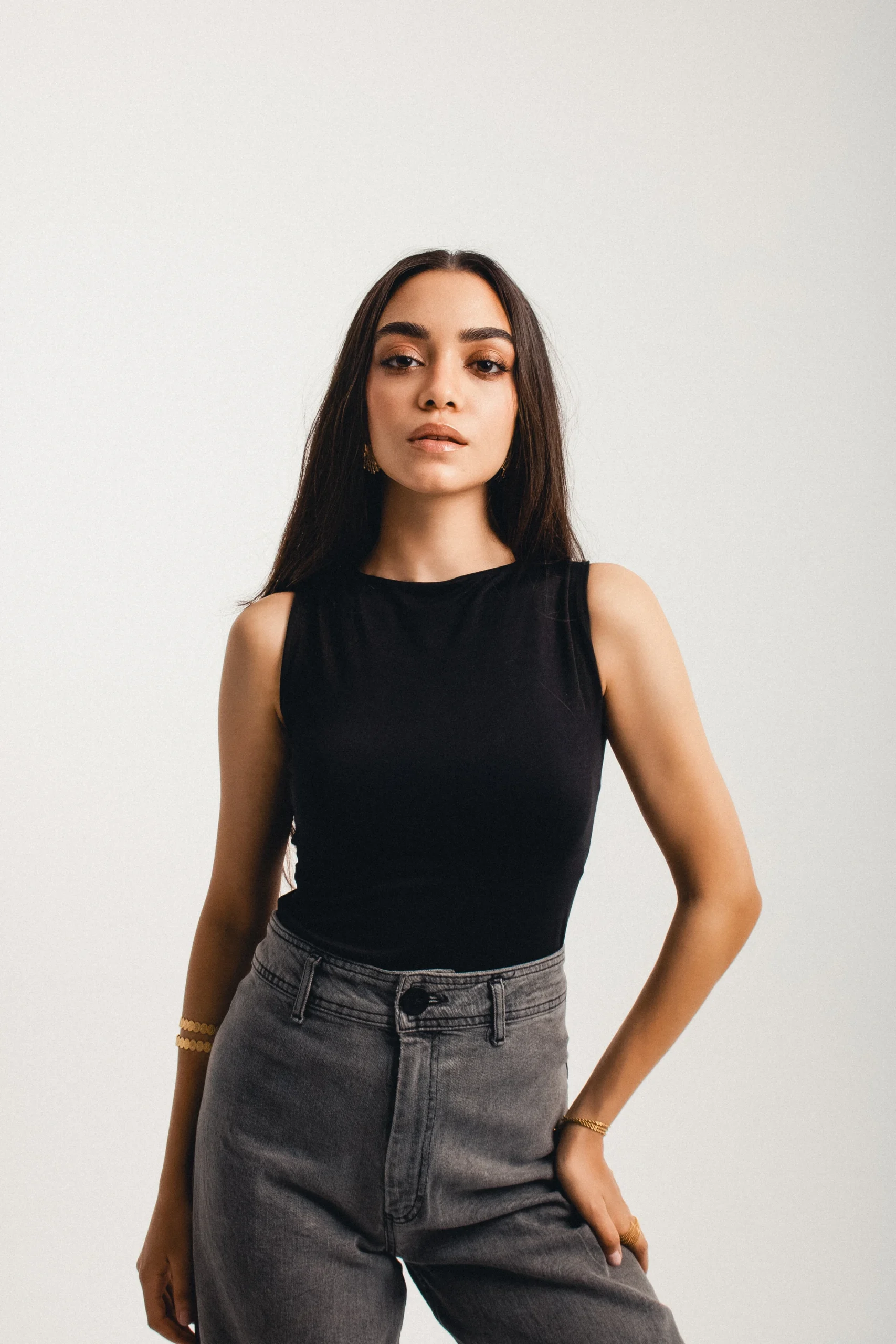 Double-Layered Tank Top (BLACK/WHITE) - Image 2